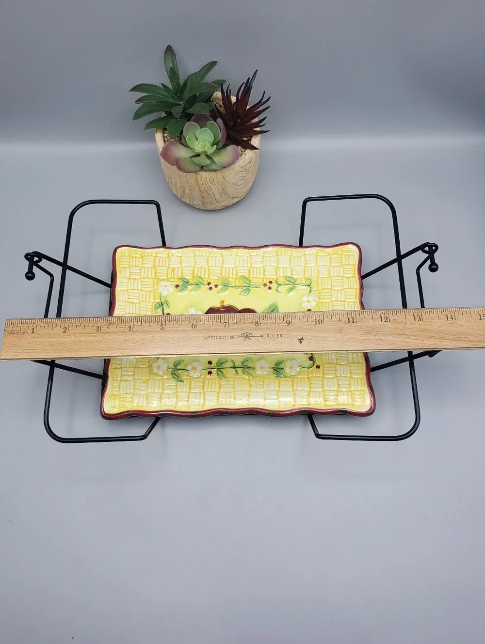 Temptations Serving Trivet w/ Cradle - Fresh Crop Apples Motif Cottagecore